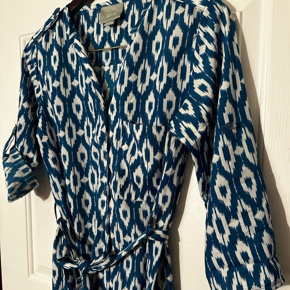 MAEVE Anthropologie Blue XS 3/4 Roll Tab Sleeve Ikat HiLo Belt V Neck Shirtdress - Picture 6 of 16